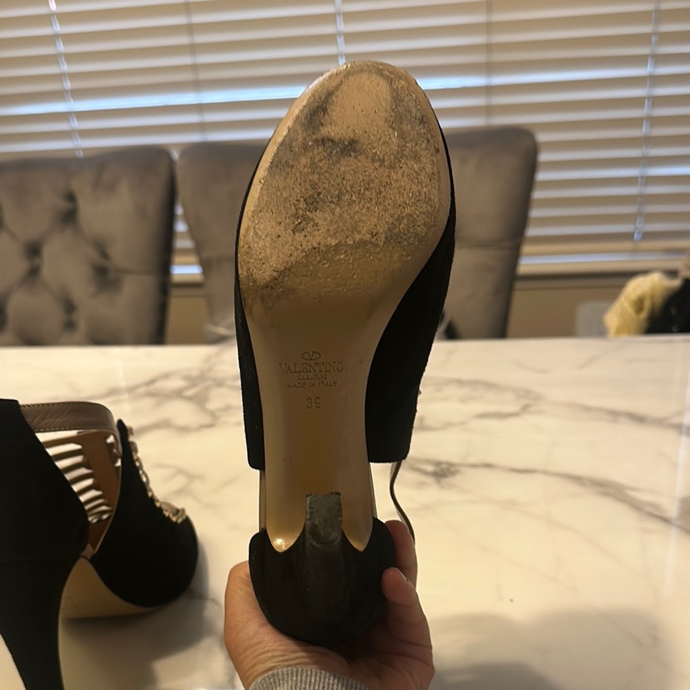 Valentino Black and Tan Heels with Intricate Design - Picture 7 of 7